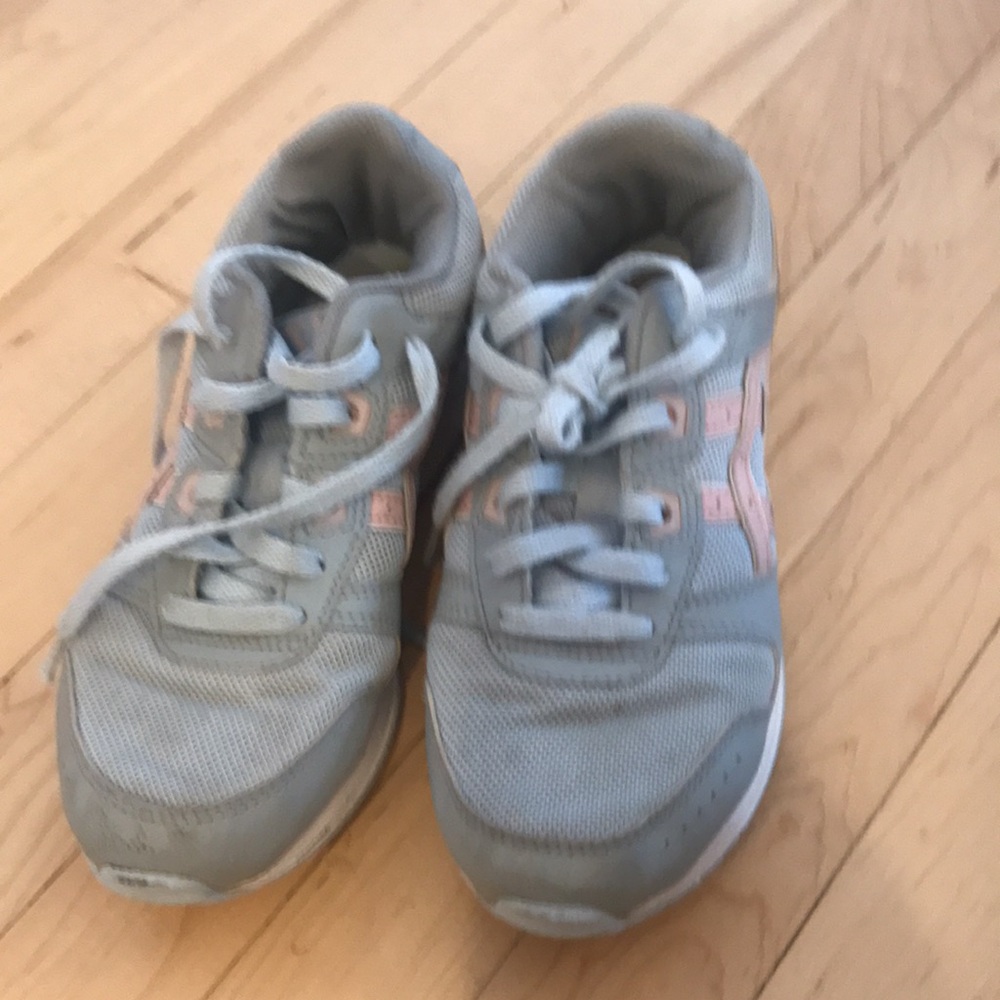 Blue ASICS shoes - Picture 2 of 5